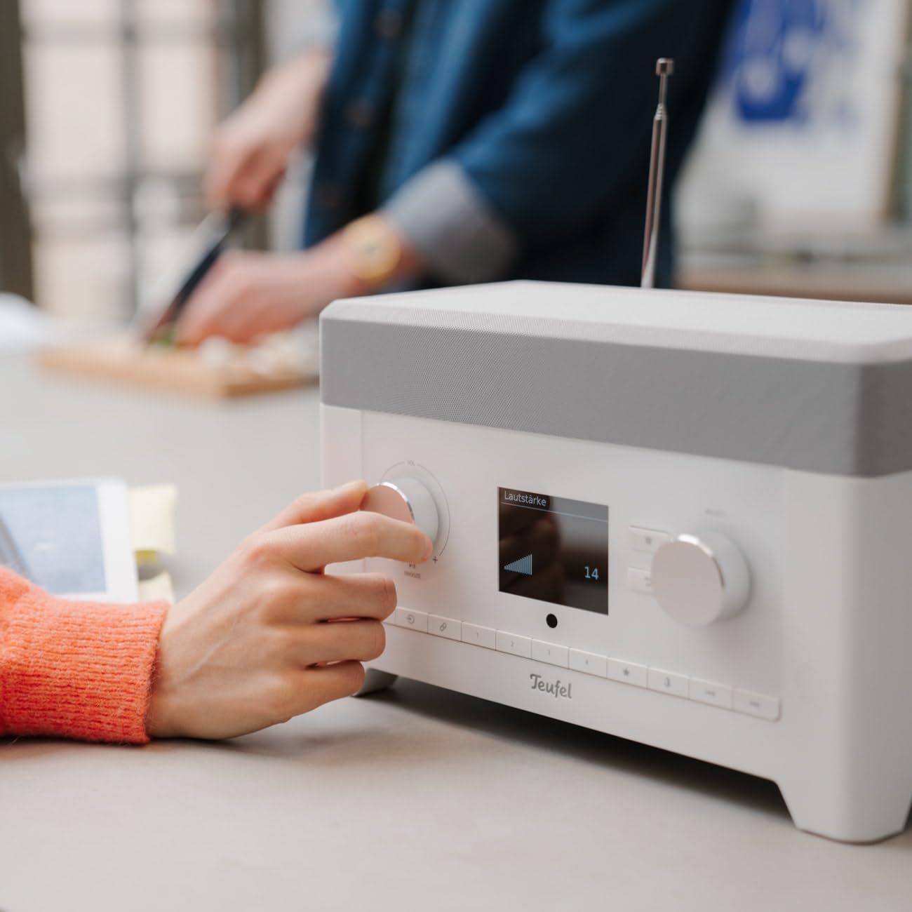 teufel-radio-3sixty-premium-digitalradio-bluetooth-lautsprecher-dab-wlan-interne-2 image 7