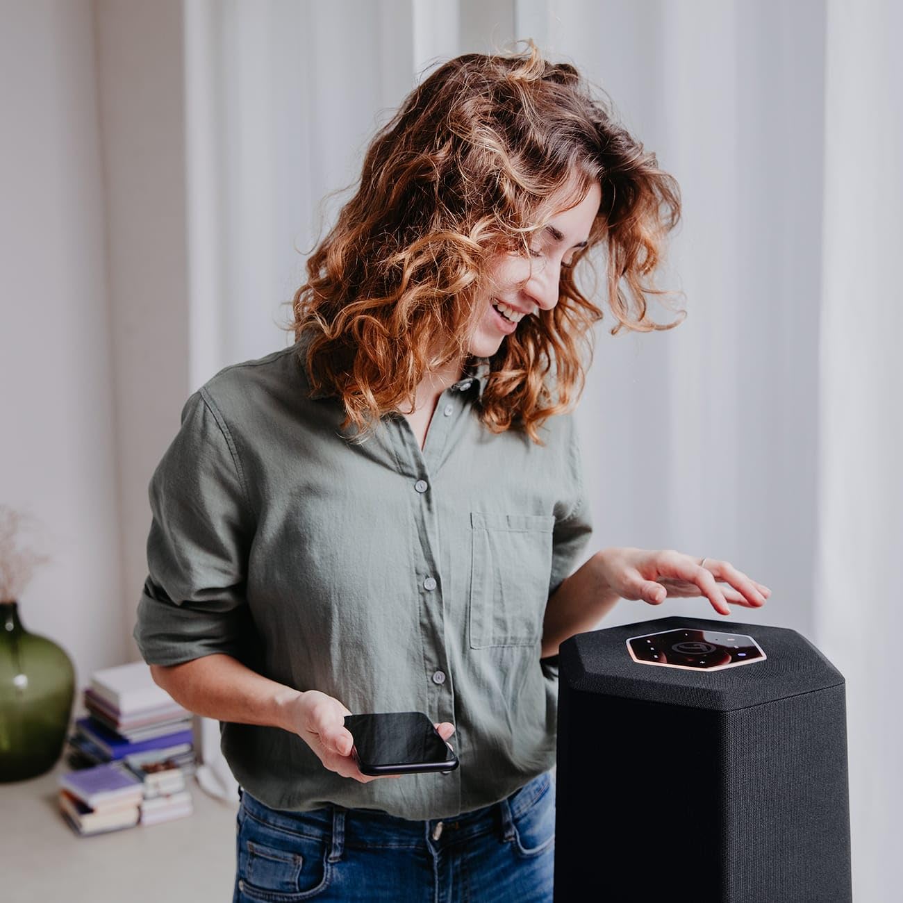 teufel-holist-m-smart-speaker-360-hifi-bluetooth-lautsprecher-mit-alexa-multiroo image 5